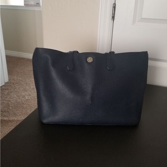 Tory Burch Large Leather Tote - Picture 2 of 13